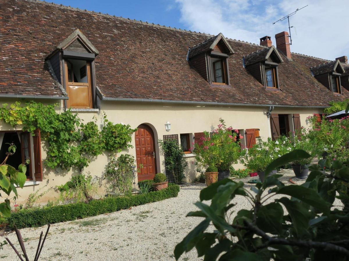 Gite Enchanteur Avec Jardin Prive Et Climatisation Pres Du Chateau D'Azay-Le-Ferron - Fr-1-591-457 Bed & Breakfast Exterior photo